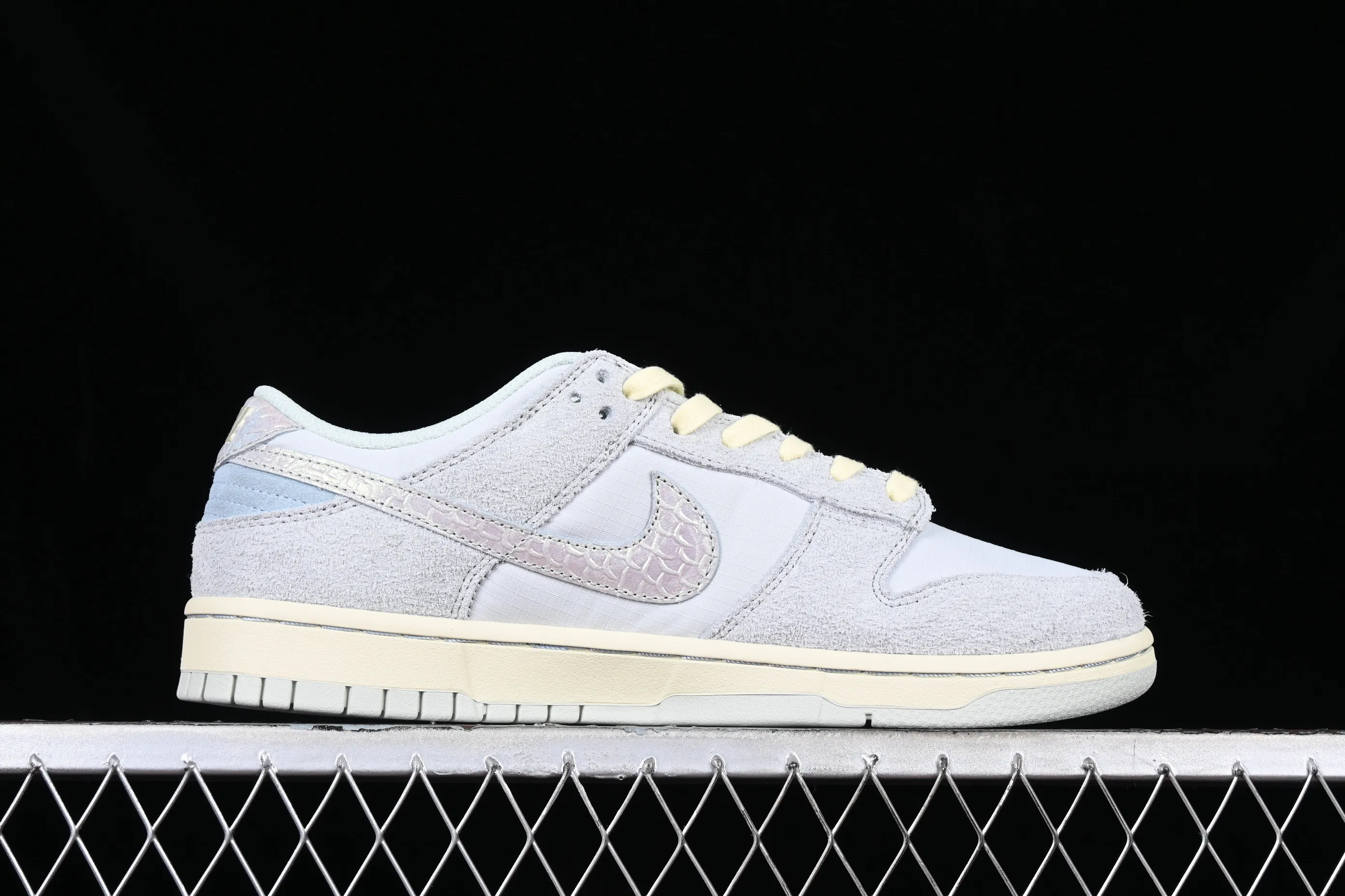 All categories Nk SB Dunk series Nk SB Dunk Low low-top sneakers F version Nk Dunk Low "Fishing" trout pattern SB low-top casual sneakers DV7210-001